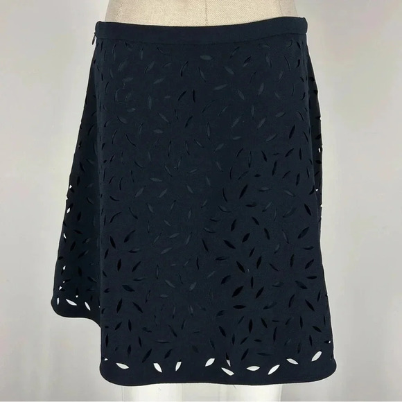 Banana Republic Black Laser Cut Skirt - Picture 4 of 8